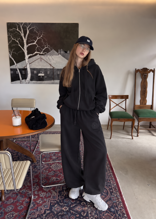 Худі на блискавці в стилі oversize з оригінальним принтом на спинці